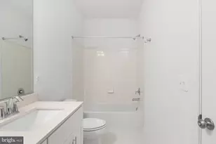 2550 Neabsco Common Pl, Woodbridge, VA 22191 - Photo 22