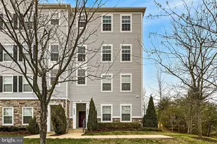 16856 Porters Inn Dr, Dumfries, VA 22026 - Photo 2