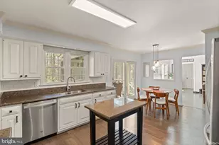 8019 Stillbrooke Rd, Manassas, VA 20112 - Photo 10