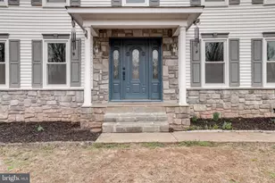 14100 Conifer Ct, Nokesville, VA 20181 - Photo 6