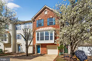 1252 Corbett Pl, Woodbridge, VA 22191 - Photo 2