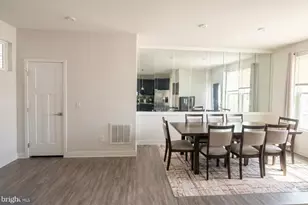11416 Willow Green Cir, Manassas, VA 20109 - Photo 8
