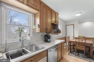 1713 Rosa Dr, Woodbridge, VA 22191 - Photo 10