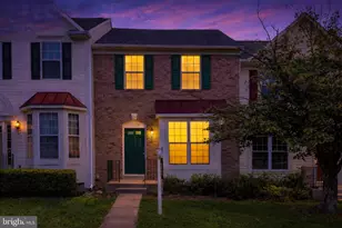 15729 Lansdale Pl, Dumfries, VA 22025 - Photo 2