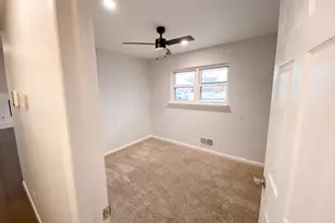 18320 Candice Dr, Triangle, VA 22172 - Photo 8