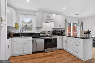 12306 Woodlawn Court, Woodbridge, VA 22192 - Photo 4