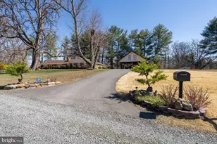 6017 Wheeler Ln, Broad Run, VA 20137 - Photo 10