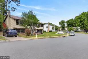 4002 Forge Dr, Woodbridge, VA 22193 - Photo 6
