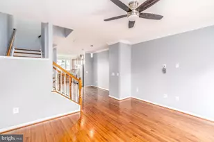 8206 Heritage Crossing Ct, Manassas, VA 20109 - Photo 6