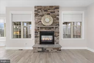 13712 Long Ridge Dr, Gainesville, VA 20155 - Photo 6