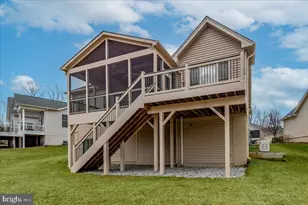 13712 Long Ridge Dr, Gainesville, VA 20155 - Photo 48