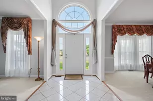 4209 Hardy Ridge Dr, Woodbridge, VA 22192 - Photo 4