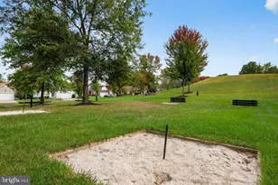 16837 Four Seasons Dr, Dumfries, VA 22025 - Photo 12