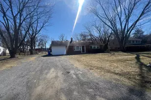 13209 Thornton Dr, Gainesville, VA 20155 - Photo 16