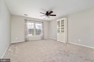 8107 Landfall Ct, Gainesville, VA 20155 - Photo 24