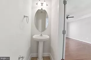 2173 Abbottsbury Way, Woodbridge, VA 22191 - Photo 4