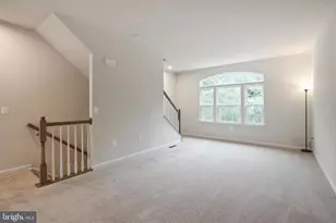 18315 Reaper Hill Unit Ct, Triangle, VA 22172 - Photo 6