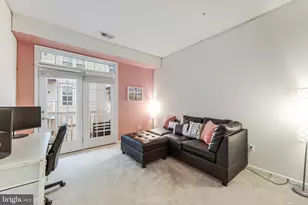 6908 Kona Dr, Gainesville, VA 20155 - Photo 26