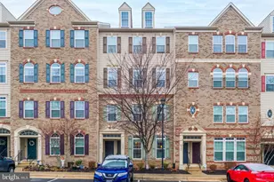 6908 Kona Dr, Gainesville, VA 20155 - Photo 1