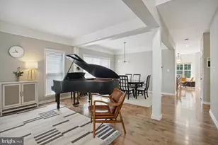 4925 Breeze Way, Dumfries, VA 22025 - Photo 10