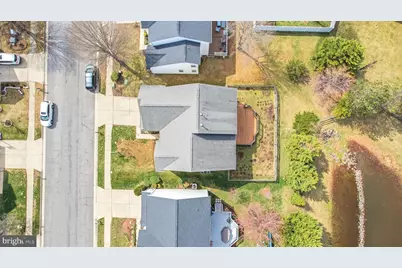 8304 Tenbrook Drive, Gainesville, VA 20155 - Photo 4