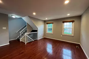 11353 Cromwell Ct, Woodbridge, VA 22192 - Photo 4