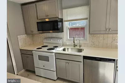 1717 Varsity Drive, Woodbridge, VA 22191 - Photo 4