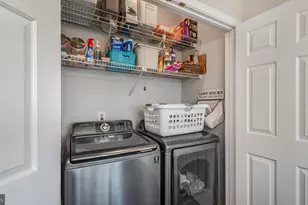 13104 Holly Leaf Ct, Woodbridge, VA 22192 - Photo 46