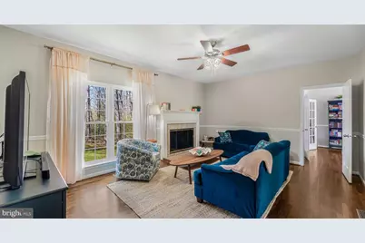 13104 Holly Leaf Court, Woodbridge, VA 22192 - Photo 4