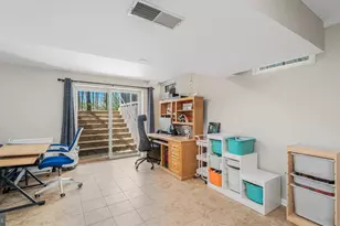 13104 Holly Leaf Ct, Woodbridge, VA 22192 - Photo 32