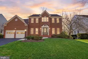 8151 Cancun Ct, Gainesville, VA 20155 - Photo 2