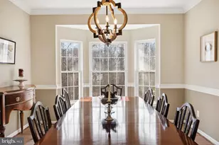 8151 Cancun Ct, Gainesville, VA 20155 - Photo 16