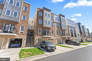 1330 Rail Stop Dr, Woodbridge, VA 22191 - Photo 2