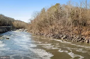 1521 Colonial Dr, Woodbridge, VA 22192 - Photo 36