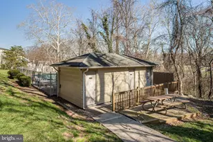 1521 Colonial Dr, Woodbridge, VA 22192 - Photo 34