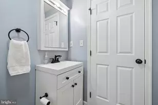 15566 Toddsbury Ln, Manassas, VA 20112 - Photo 44