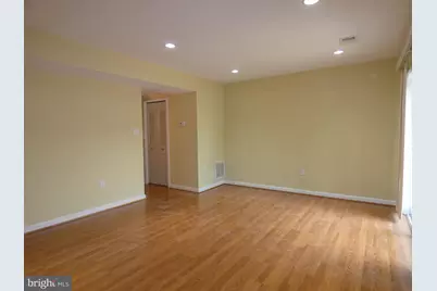 3495 Castle Hill Drive, Woodbridge, VA 22193 - Photo 8