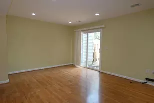 3495 Castle Hill Dr, Woodbridge, VA 22193 - Photo 6