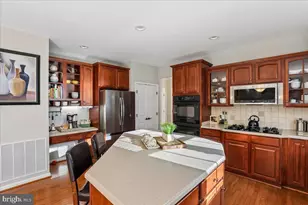 9312 Rustic Breeze Ct, Bristow, VA 20136 - Photo 20