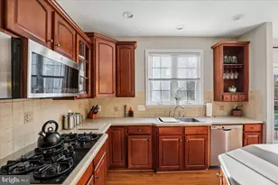 9312 Rustic Breeze Ct, Bristow, VA 20136 - Photo 18