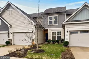 6312 Virginia Bluebell Ln, Haymarket, VA 20169 - Photo 2