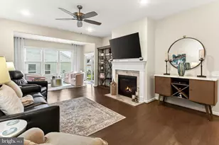 6312 Virginia Bluebell Ln, Haymarket, VA 20169 - Photo 8