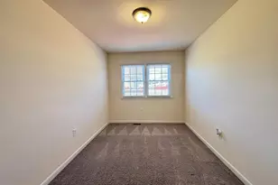 4306 Eileen Ct, Woodbridge, VA 22193 - Photo 10