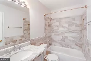 15385 Bevanwood Dr, Woodbridge, VA 22193 - Photo 36