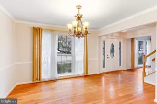 15385 Bevanwood Dr, Woodbridge, VA 22193 - Photo 8