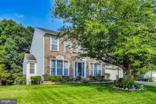 15385 Bevanwood Dr, Woodbridge, VA 22193 - Photo 2
