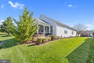 17322 Four Seasons Dr, Dumfries, VA 22025 - Photo 32