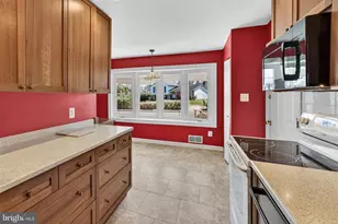 7510 Roxbury Ave, Manassas, VA 20109 - Photo 16