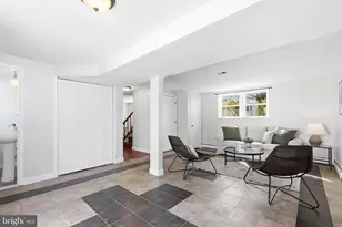 4422 Hamilton Dr, Woodbridge, VA 22193 - Photo 10