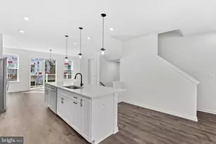 17990 Alicia Ave, Dumfries, VA 22026 - Photo 4